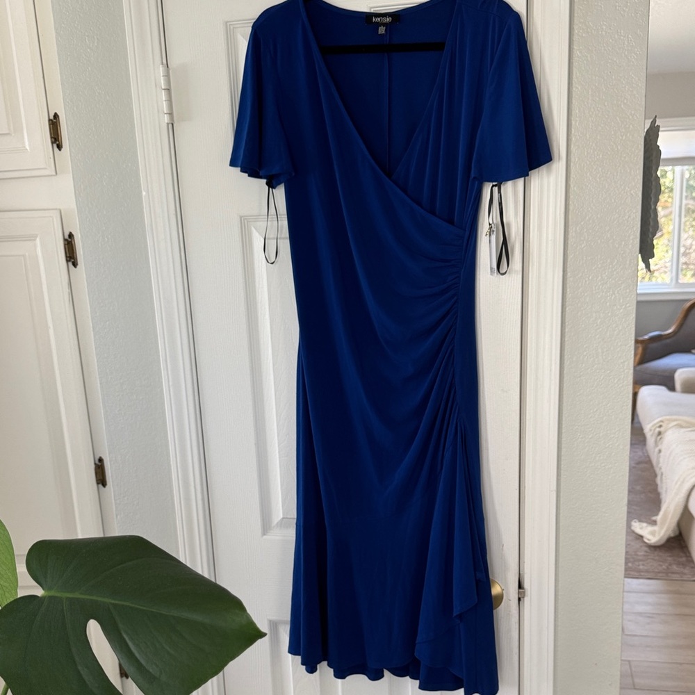 NWT Kenzie blue wrap dress